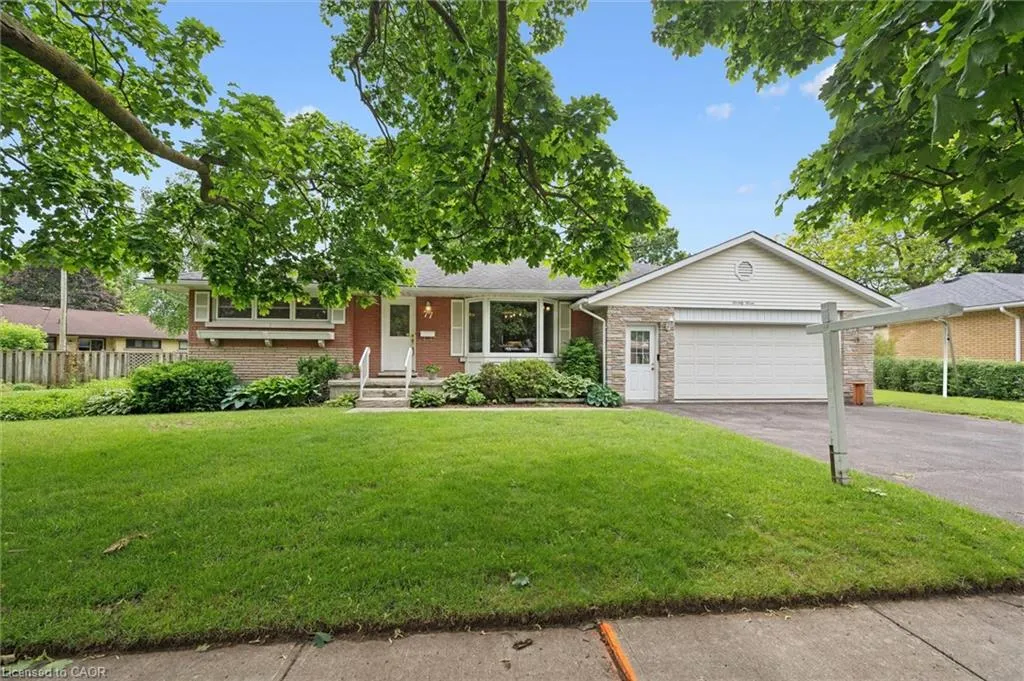 77 Maywood Road, Kitchener, ON N2C 2A2