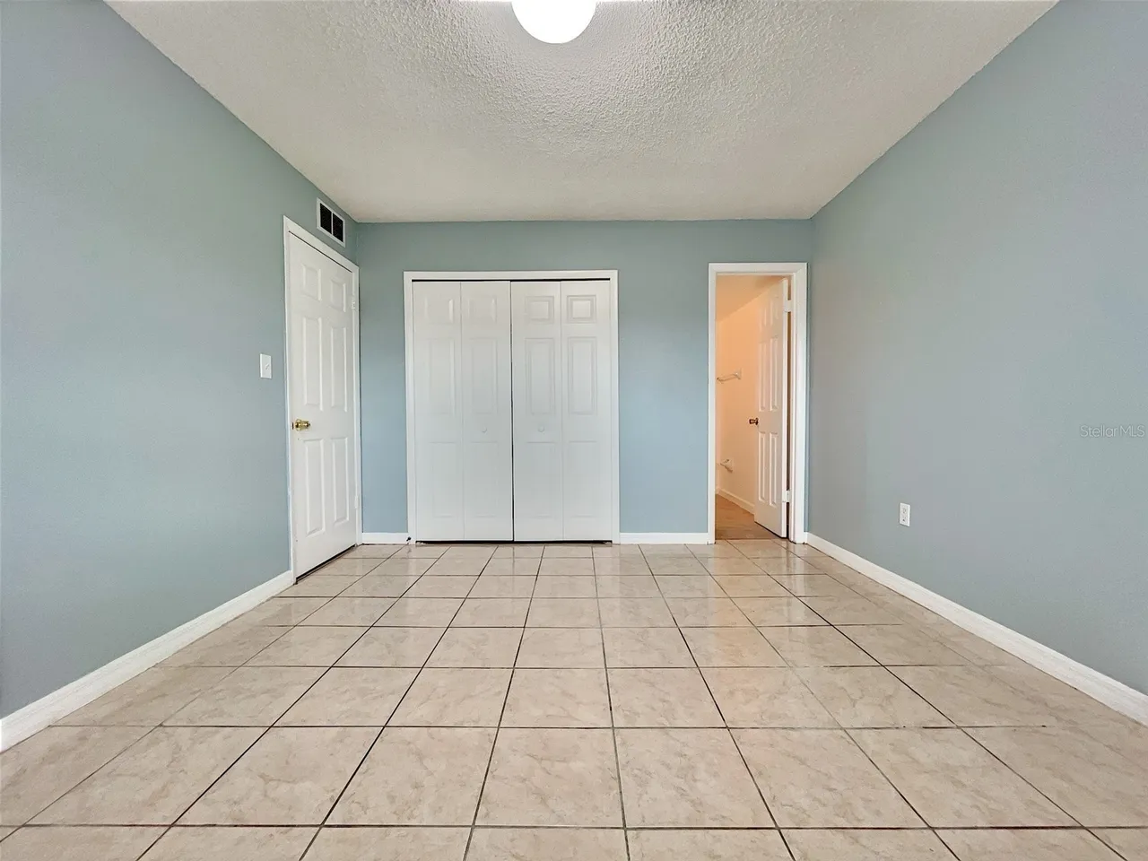 865 SKY LAKE CIRCLE D, Orlando, FL 32809