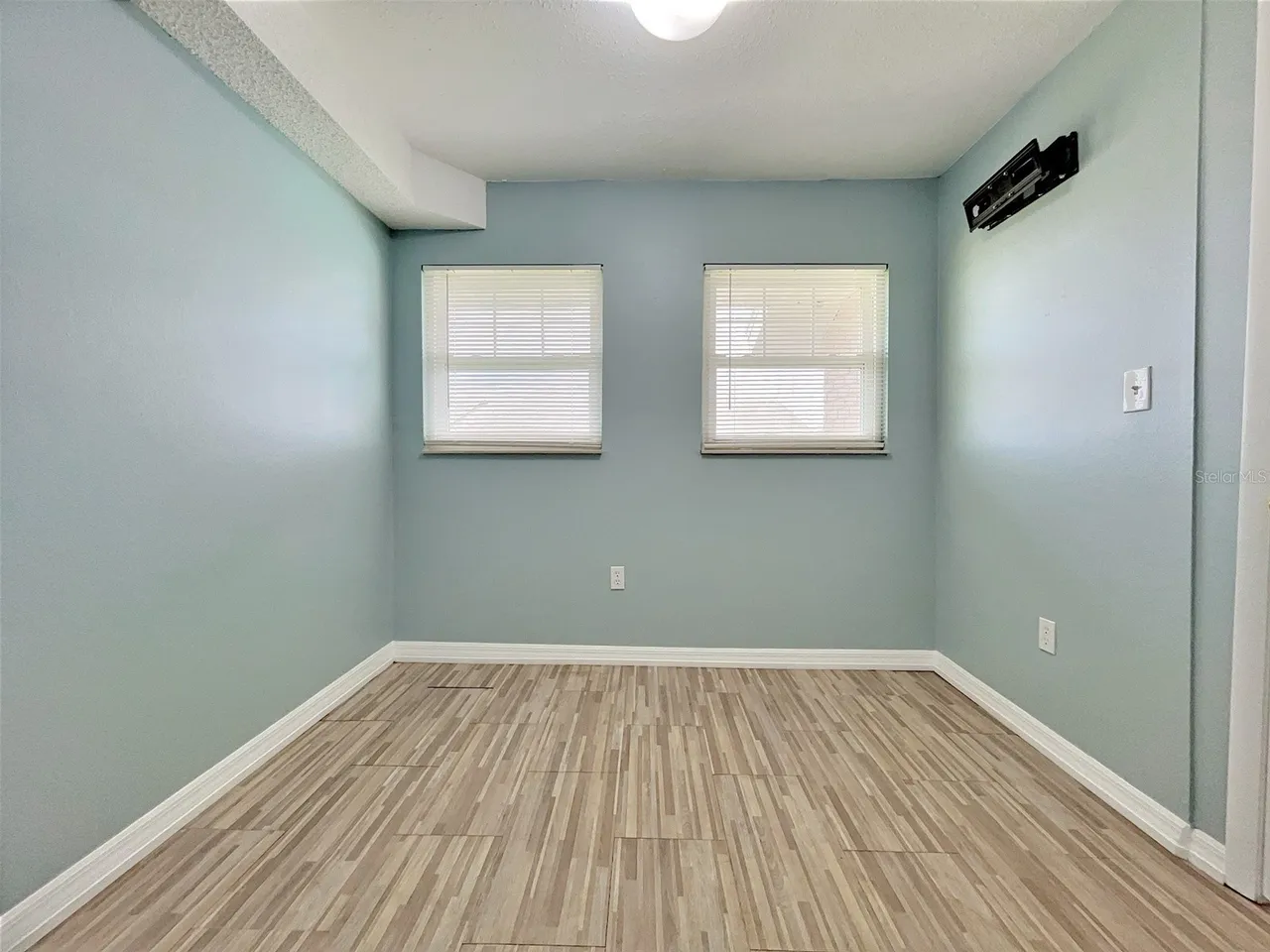 865 SKY LAKE CIRCLE D, Orlando, FL 32809