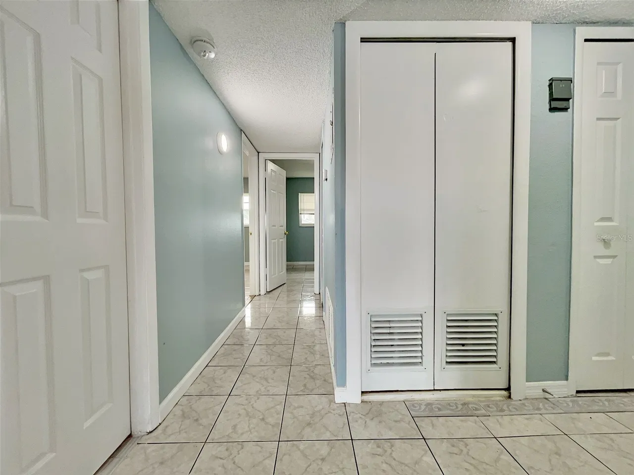 865 SKY LAKE CIRCLE D, Orlando, FL 32809