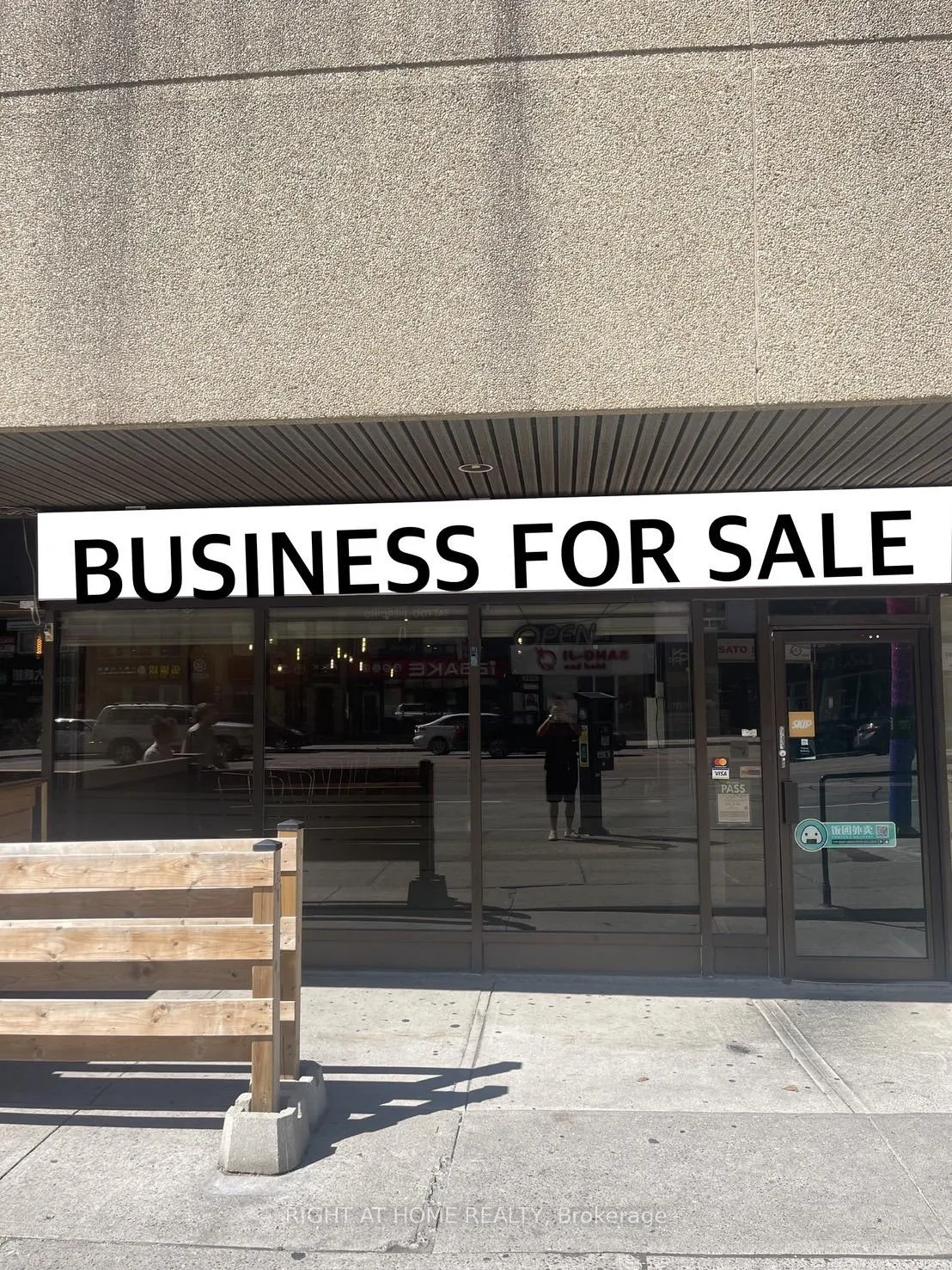 5460 Yonge Street 102, Toronto, ON M2N 6K7