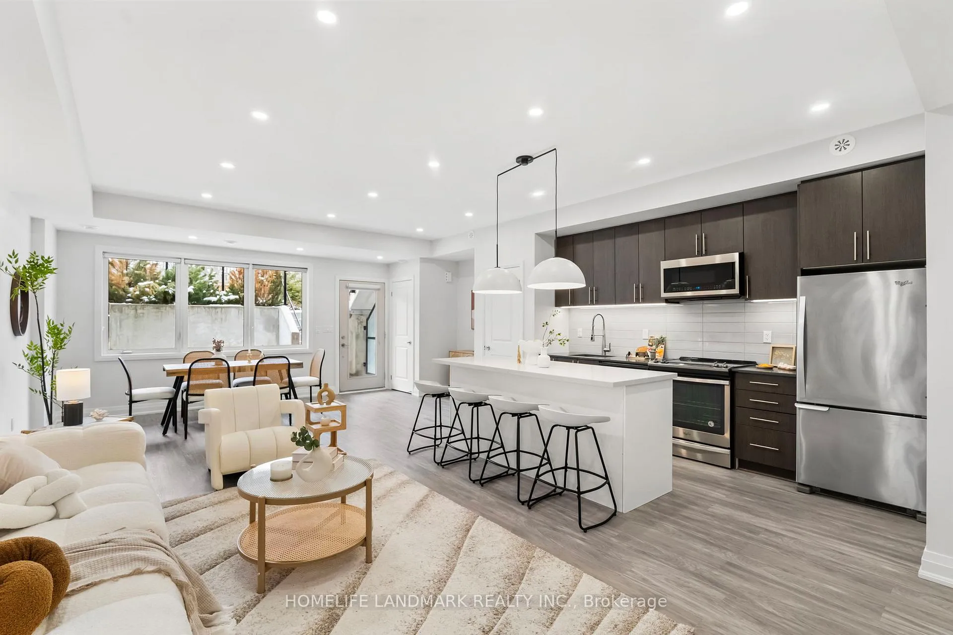 780 Sheppard Avenue E TH 17, Toronto C15, ON M2K 0E8