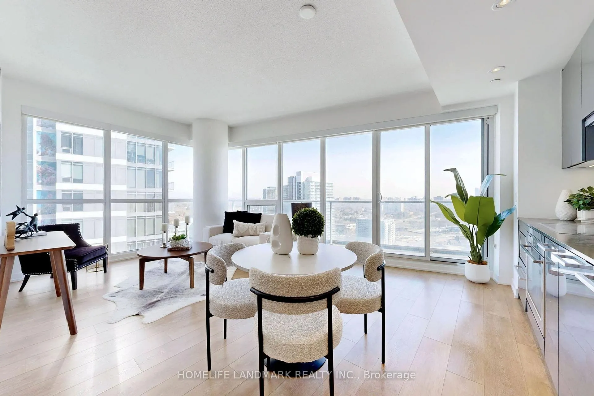 117 Mcmahon Drive 2209, Toronto C15, ON M2K 2X9