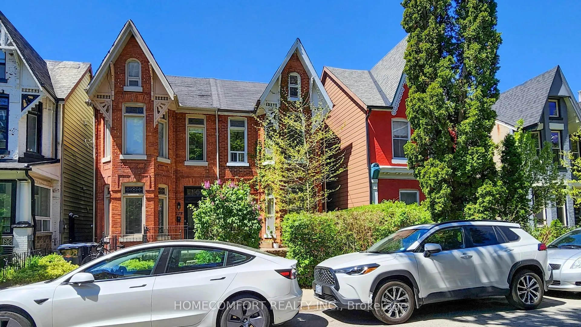 230 Robert Street, Toronto C01, ON M5S 2K7