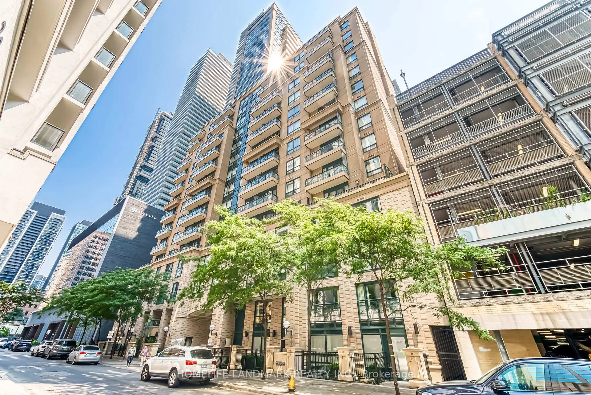 35 Hayden Street 2701, Toronto C08, ON M4Y 3C3