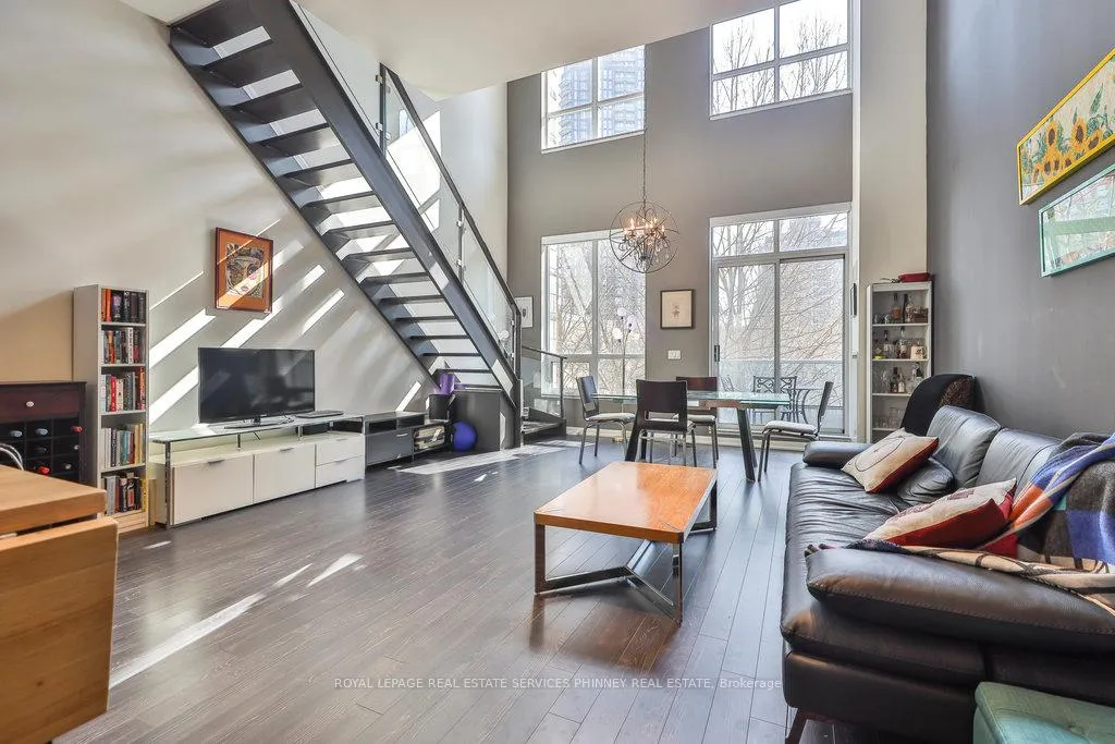 500 Sherbourne Street 215, Toronto C08, ON M4X 1L1