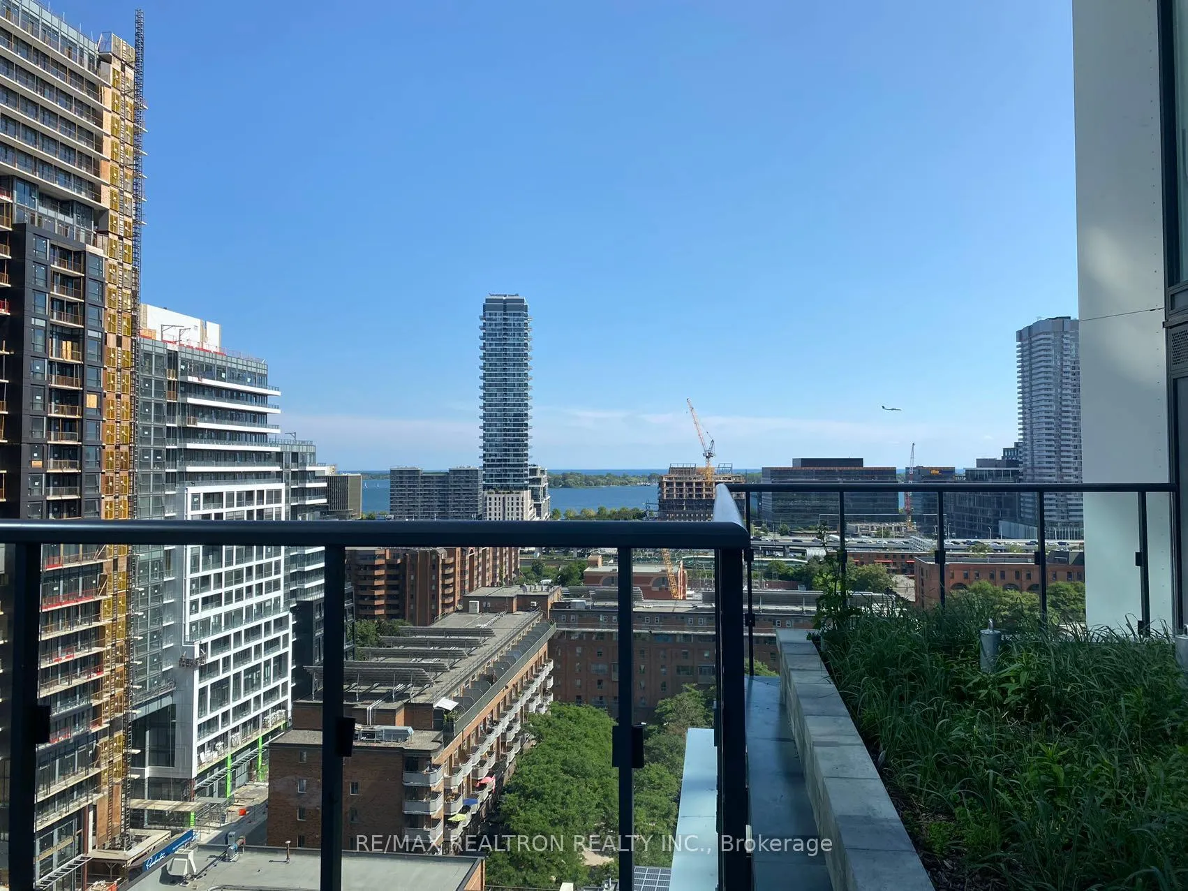 158 Front Street E 203, Toronto C08, ON M5A 0K9