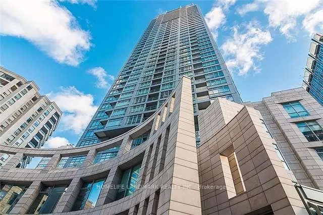 2181 Yonge Street 1802, Toronto C10, ON M4S 2B1