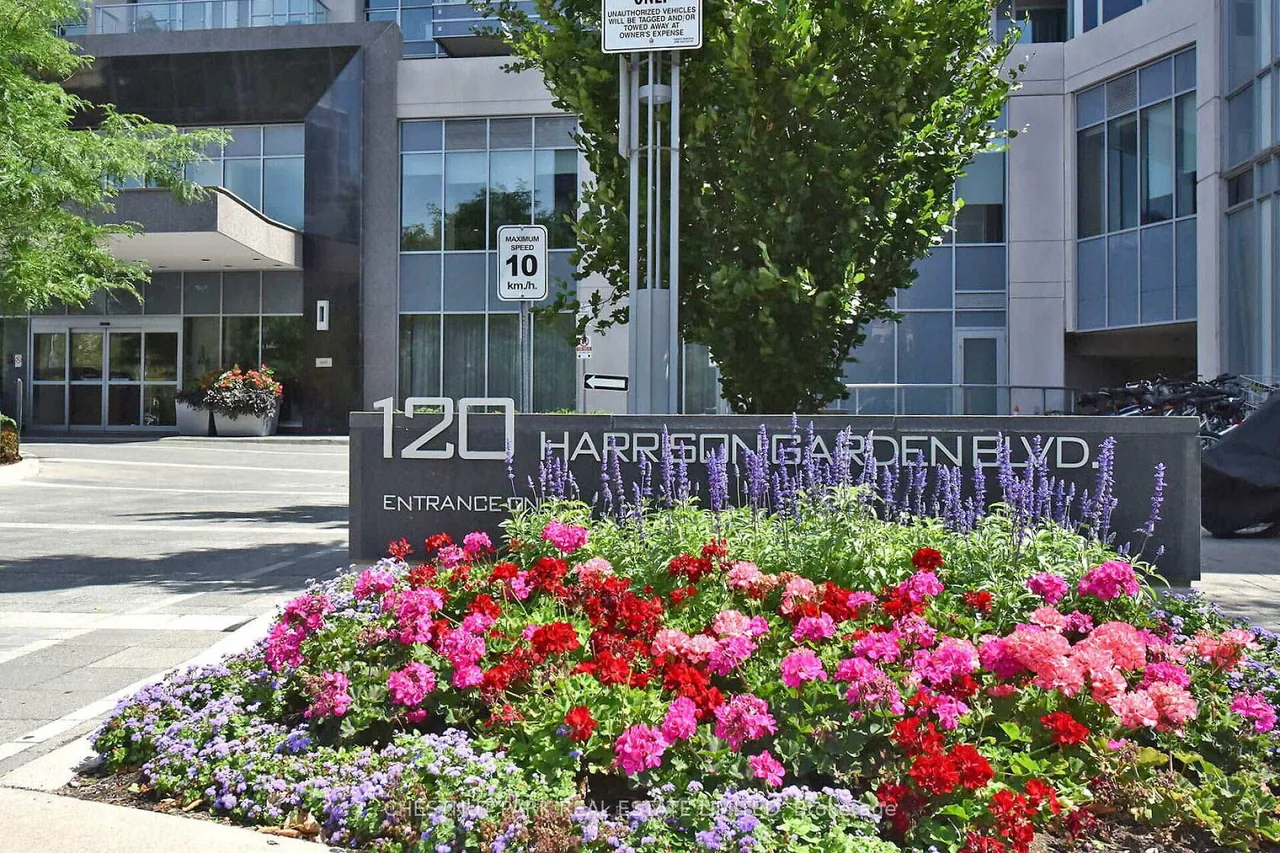 120 Harrison Garden Boulevard 1801, Toronto C14, ON M2N 0C2
