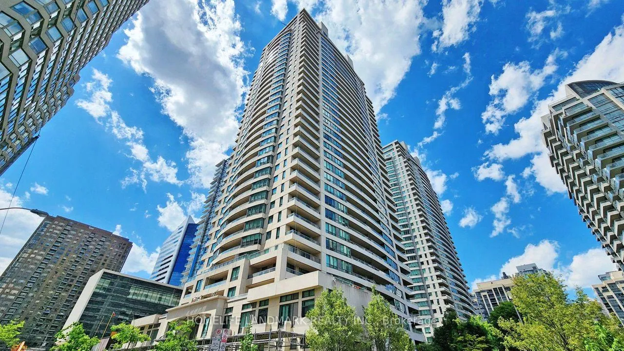 18 Spring Garden Avenue 2102, Toronto C14, ON M2N 7M2