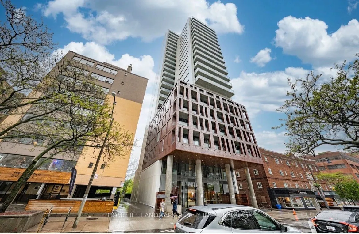 81 Wellesley Street E 307, Toronto C08, ON M4Y 0C5