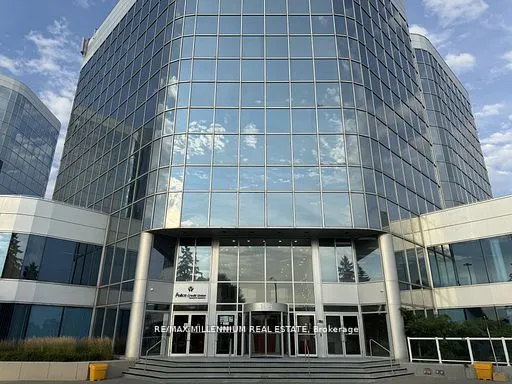 105 Gordon Baker Road 728, Toronto C15, ON M2H 3P8