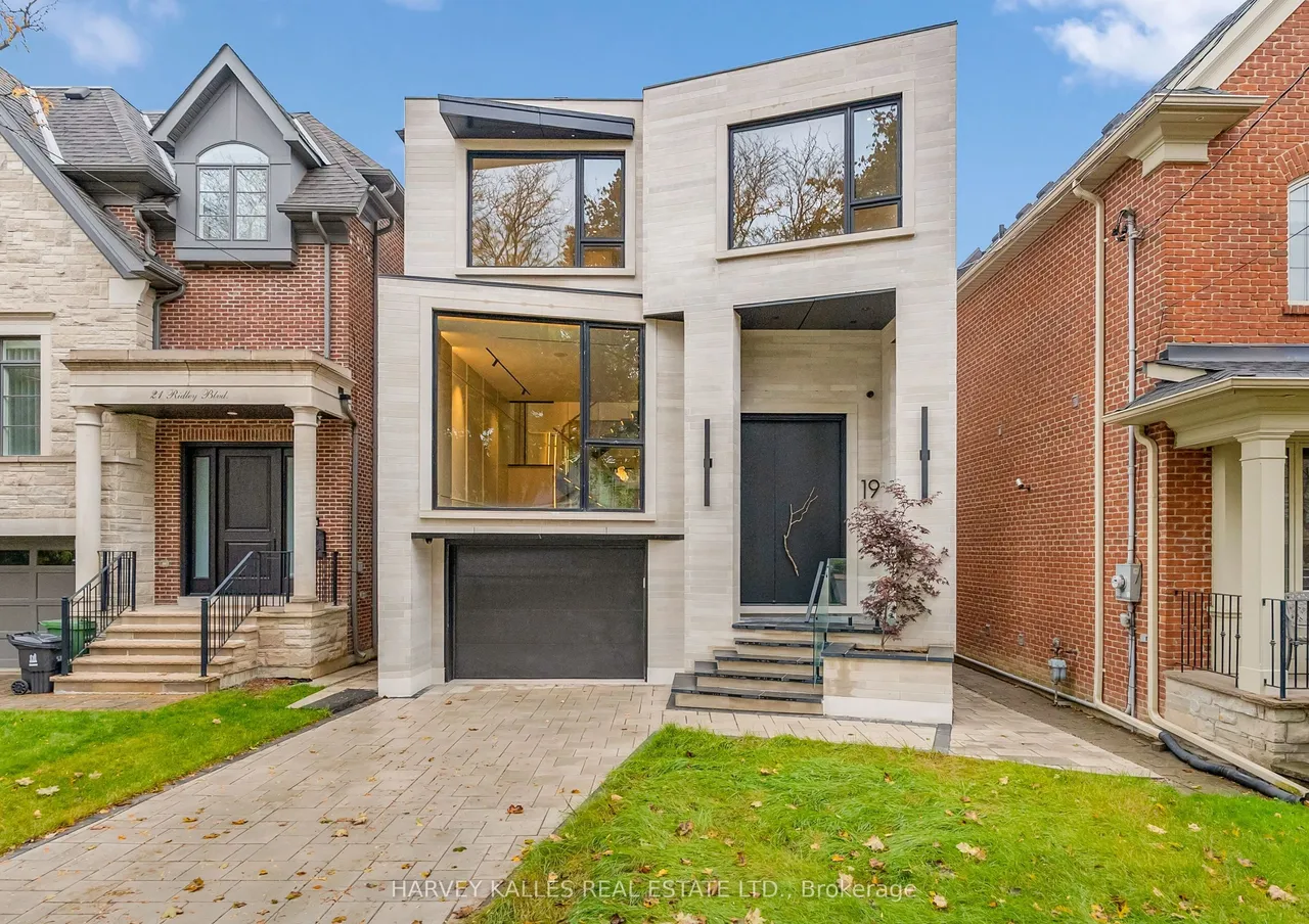 19 Ridley Boulevard, Toronto C04, ON M5M 3L1
