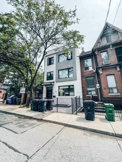 271 Ontario Street 2, Toronto, ON M5A 2V6