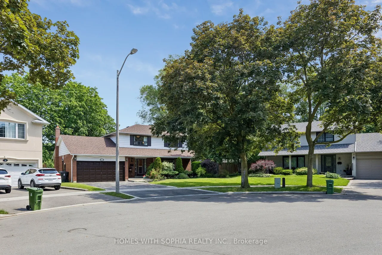 34 Rustywood Drive, Toronto, ON M3A 1R8