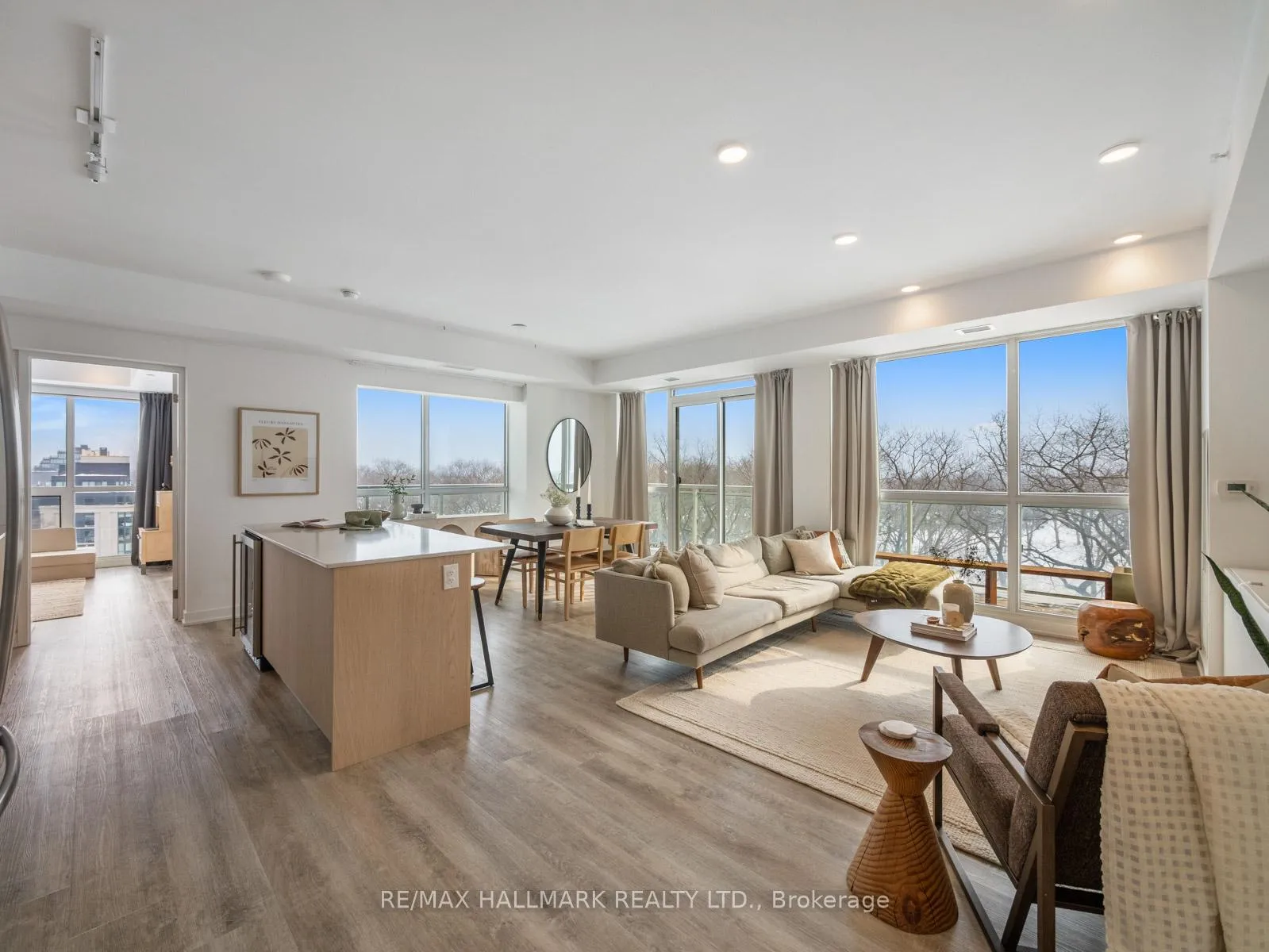 1350 Kingston Road 604, Toronto, ON M1N 0B7