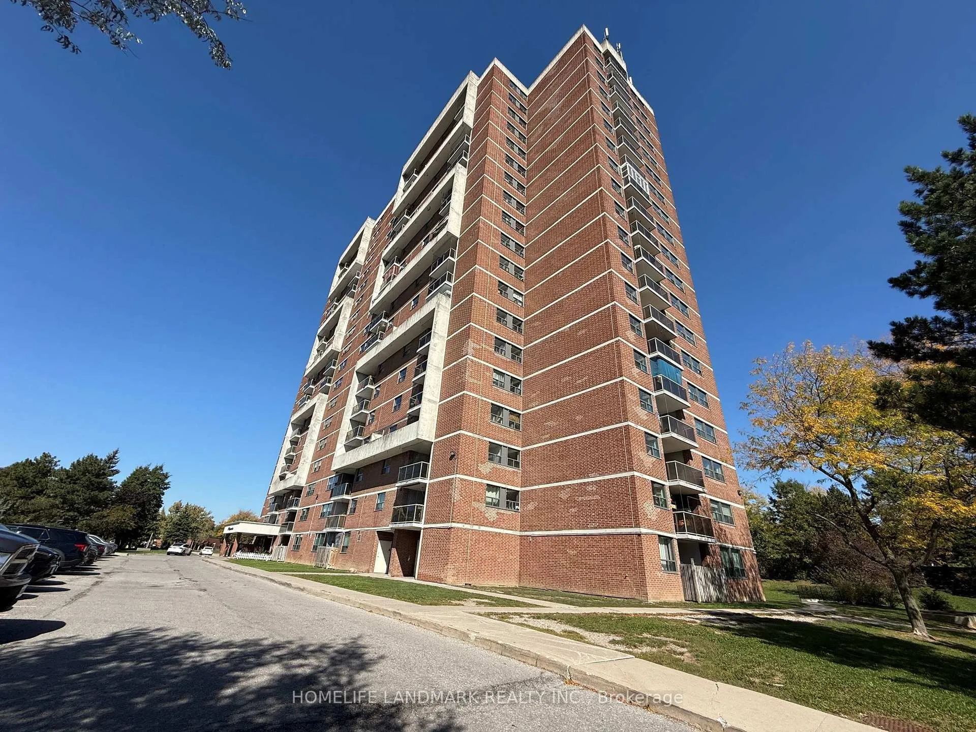 100 Wingarden Court 1701, Toronto, ON M1B 2P4