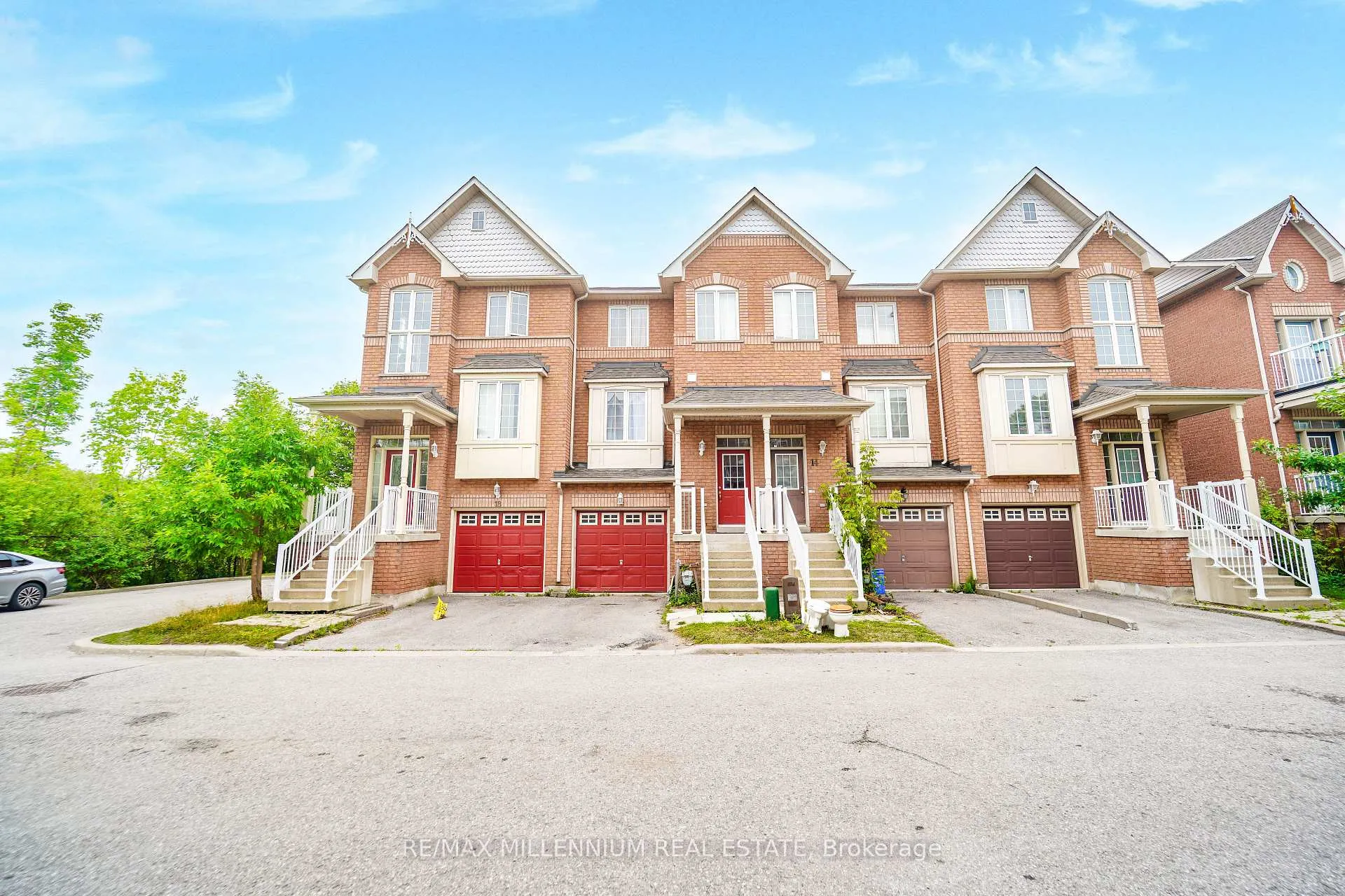 16 Boone Lane, Ajax, ON L1S 7S3