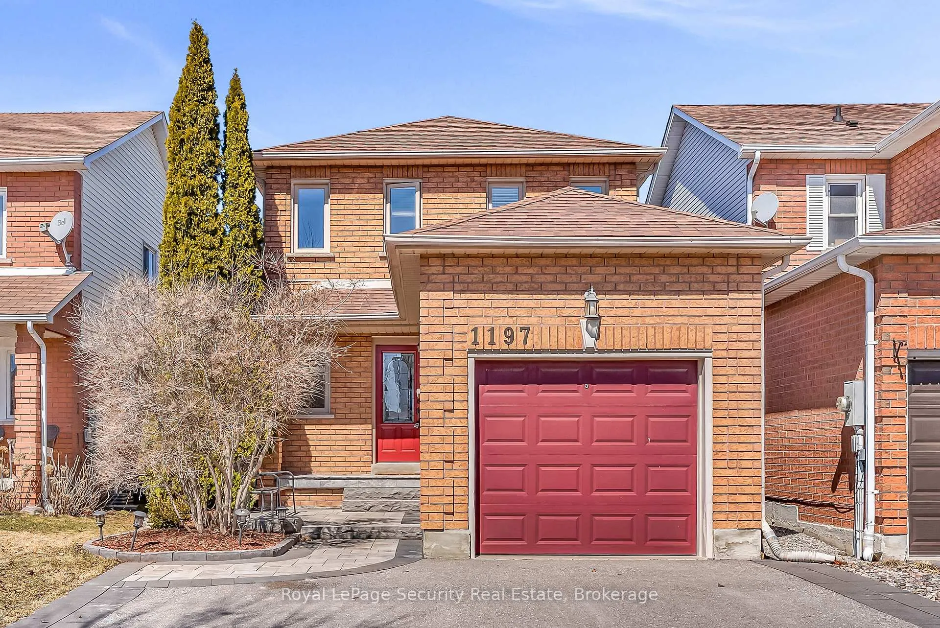 1197 Beaver Valley Crescent, Oshawa, ON L1J 8N1