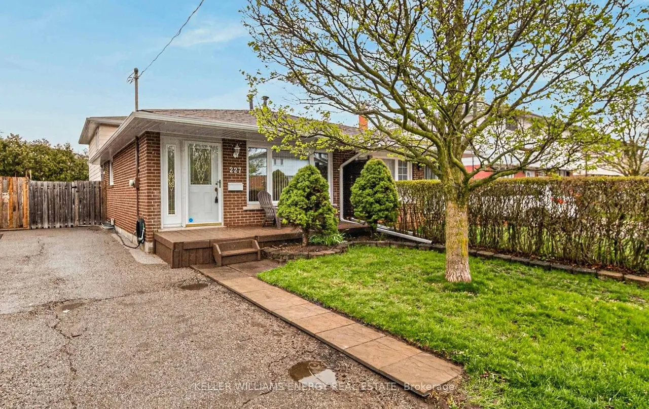 227 Durham Street, Oshawa, ON L1J 5R2