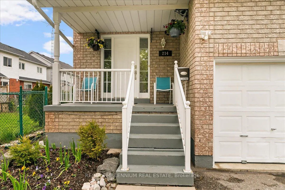 214 Graburn Avenue, Oshawa, ON L1H 3B1
