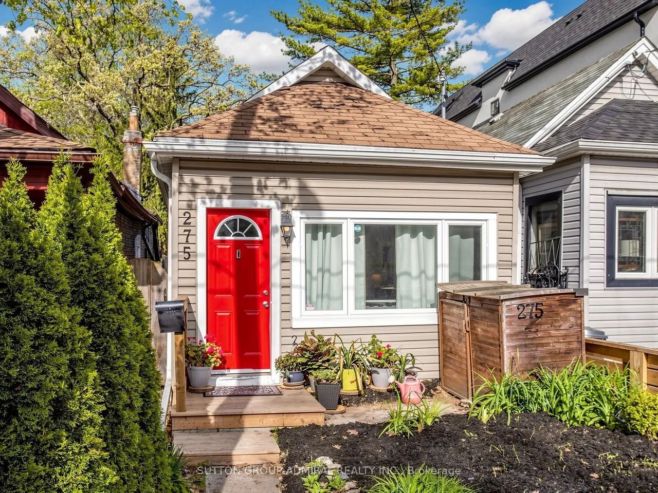 275 Victoria Park Avenue, Toronto E06, ON M4E 3S6