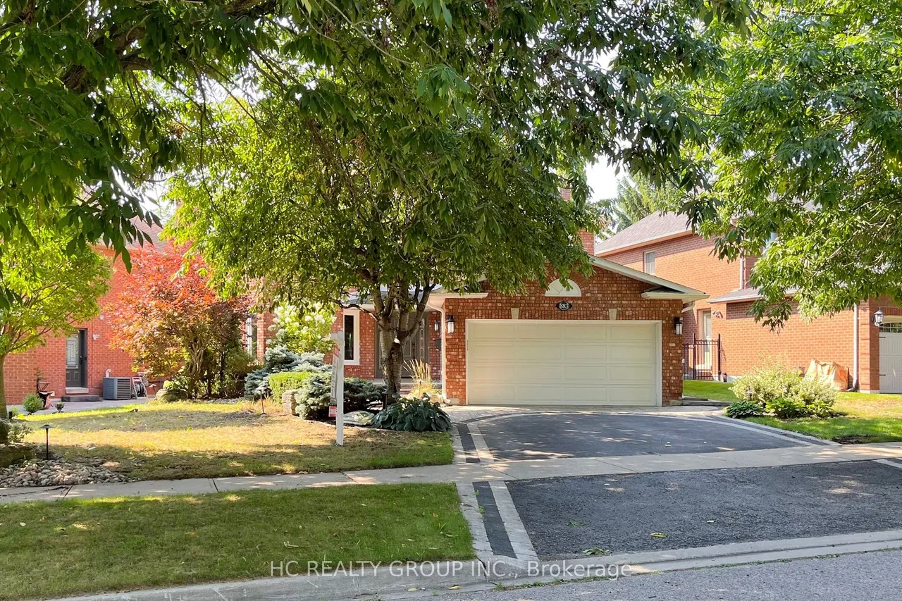 883 Darwin Drive, Pickering, ON L1X 2P8