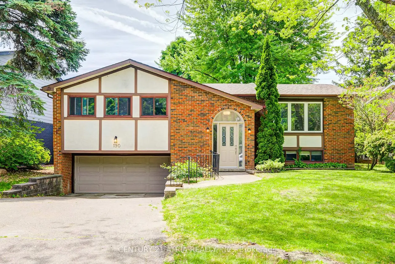 190 Romfield Circuit, Markham, ON L3T 3J1