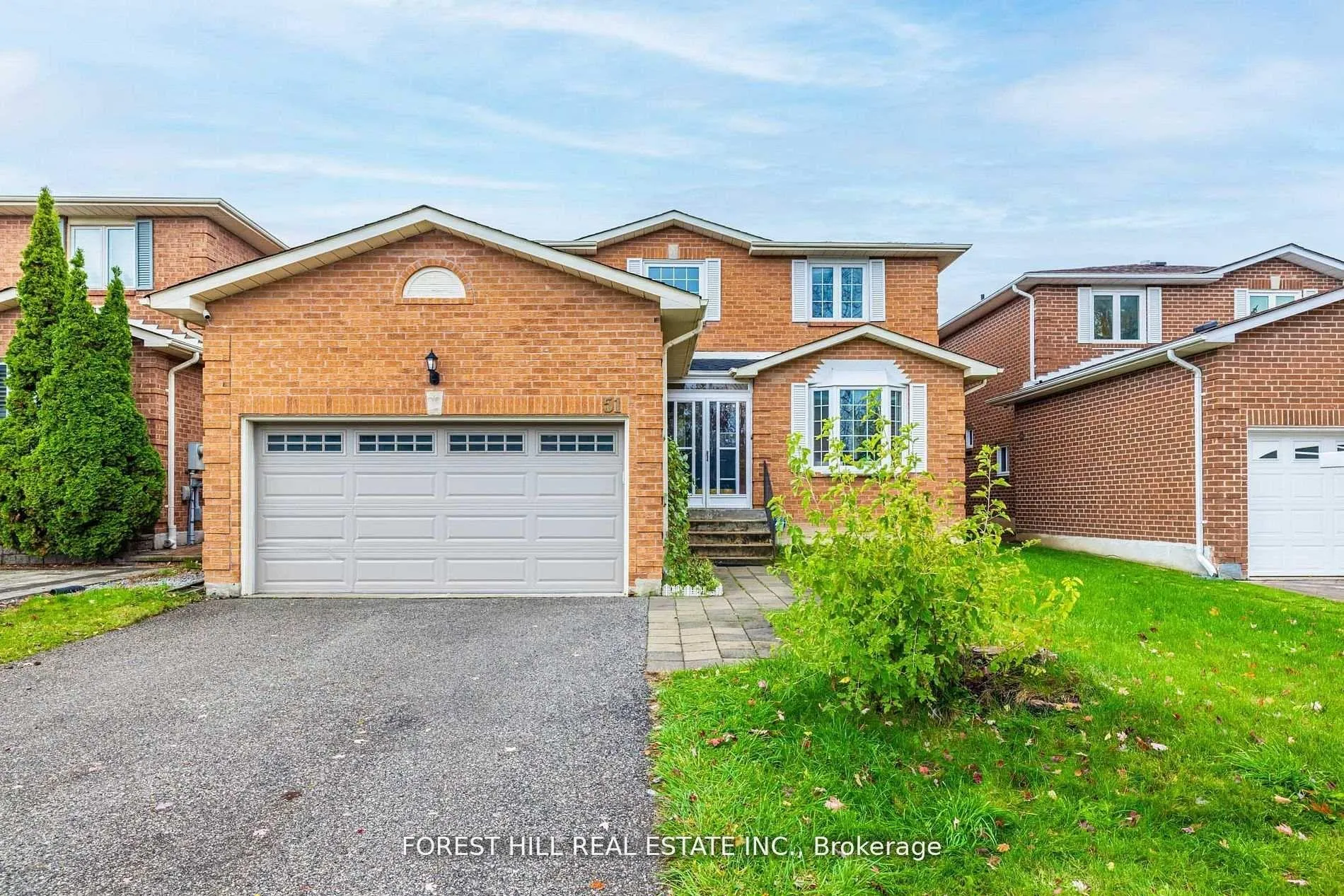 51 Briggs Avenue, Richmond Hill, ON L4B 1N6
