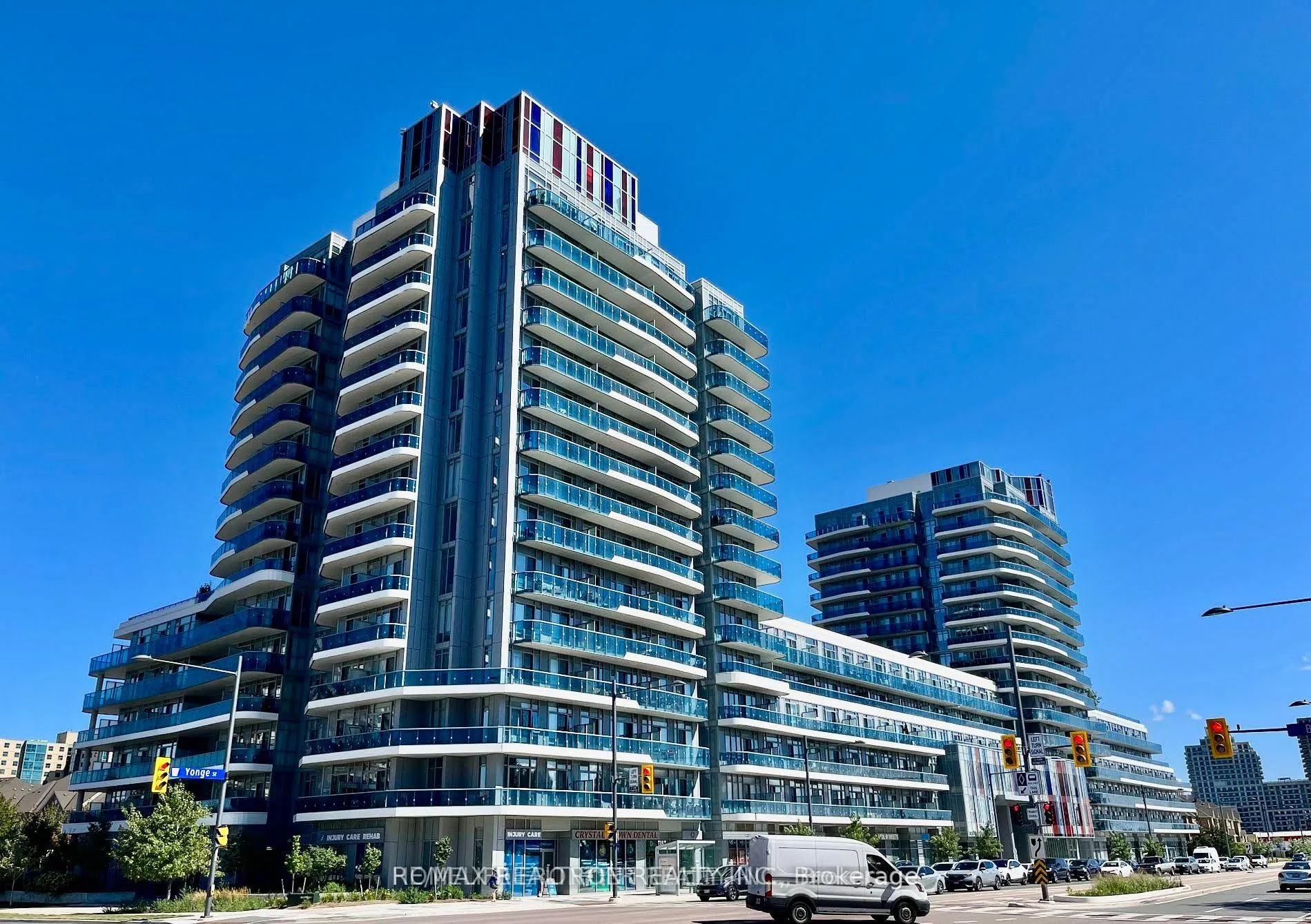 9471 N Yonge Street 224, Richmond Hill, ON L4C 1V4