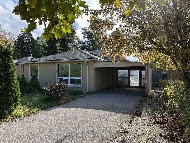 85 Aurora Heights Drive, Aurora, ON L4G 2X1