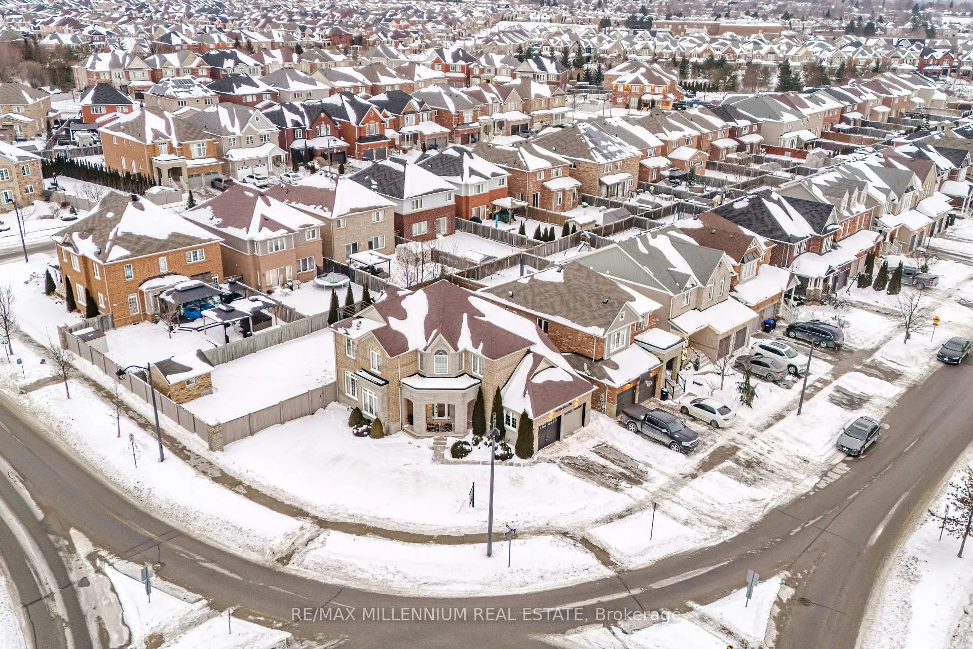 132 Blue Dasher Boulevard, Bradford West Gwillimbury, ON L3Z 0E5