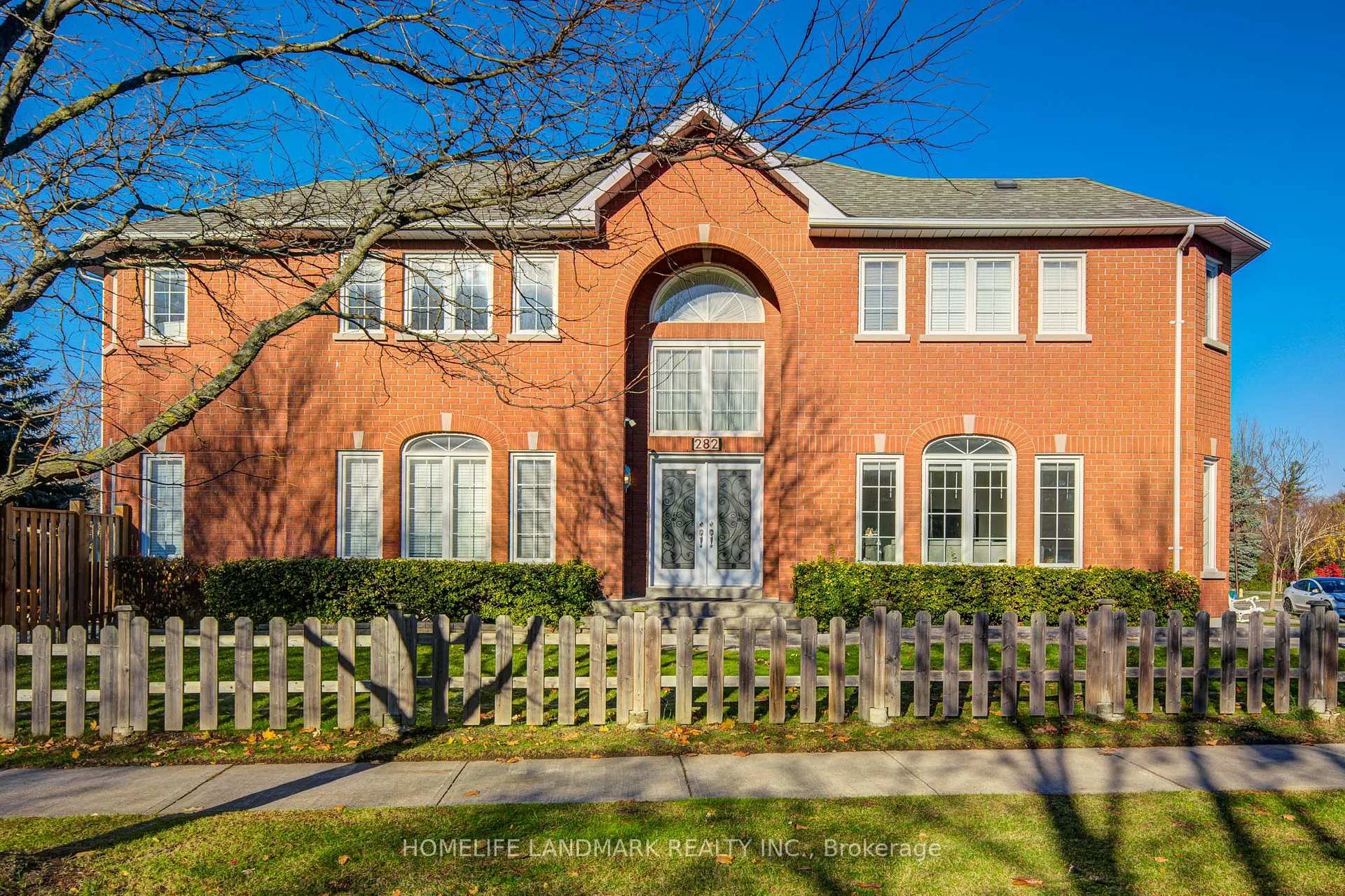 282 Manhattan Drive, Markham, ON L3P 6V4