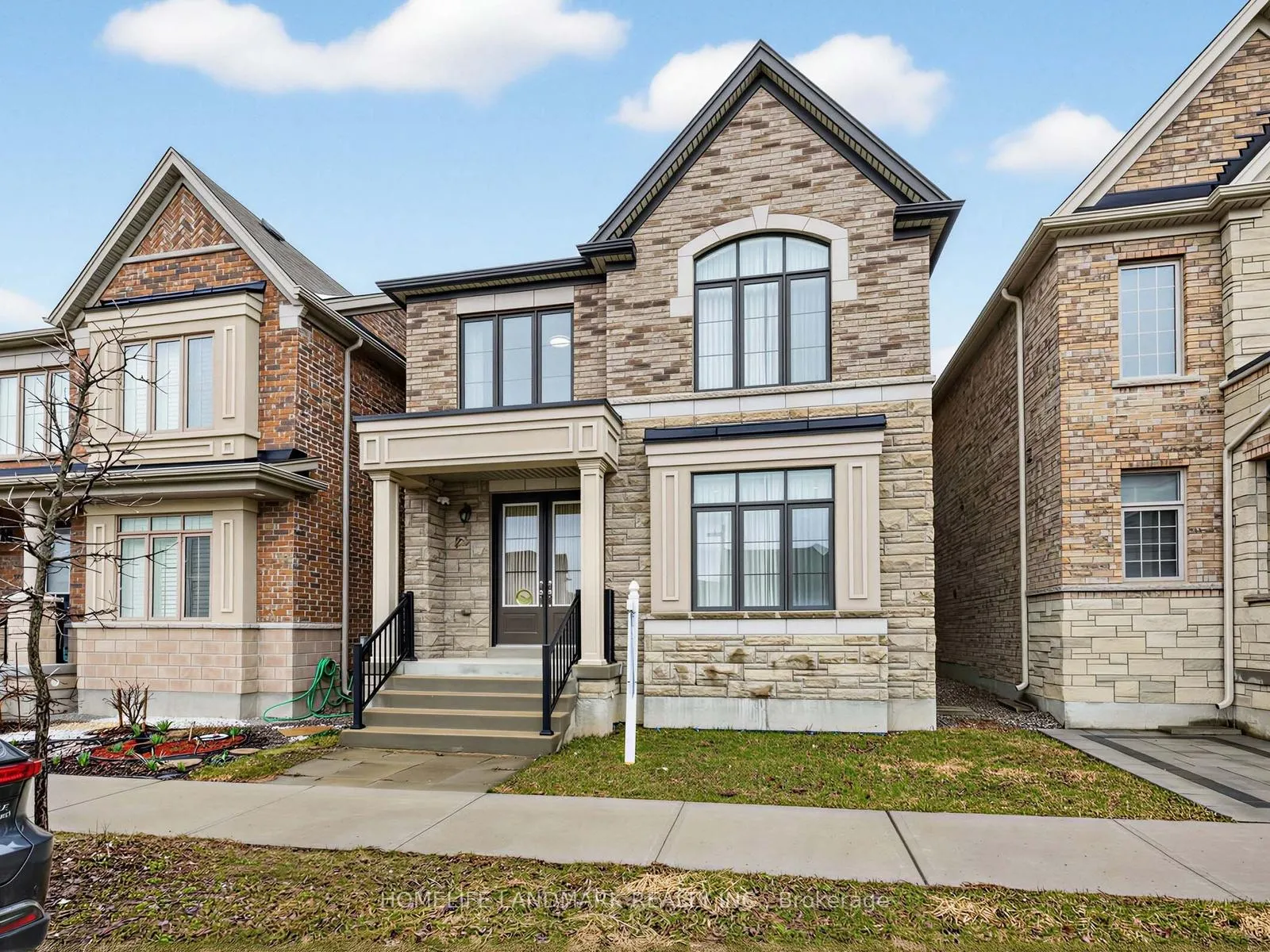 25 Gordon Landon Drive, Markham, ON L6B 0X9
