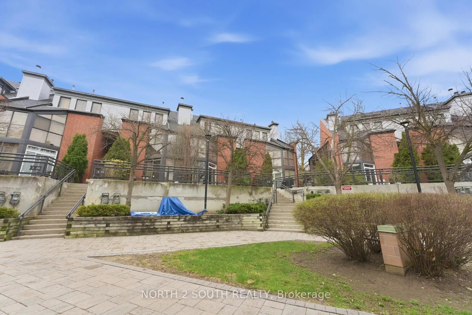 100 Arbors Lane TH 23, Vaughan, ON L4L 7G4