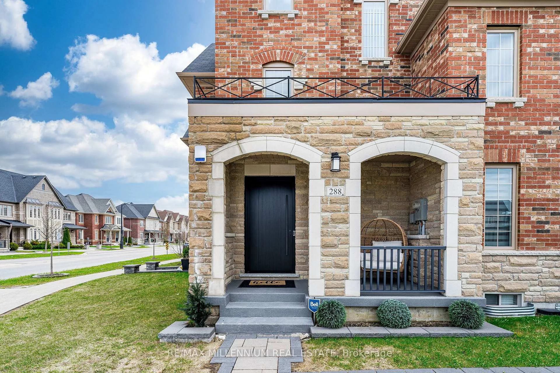 288 Barons Street, Vaughan, ON L4H 3Z3