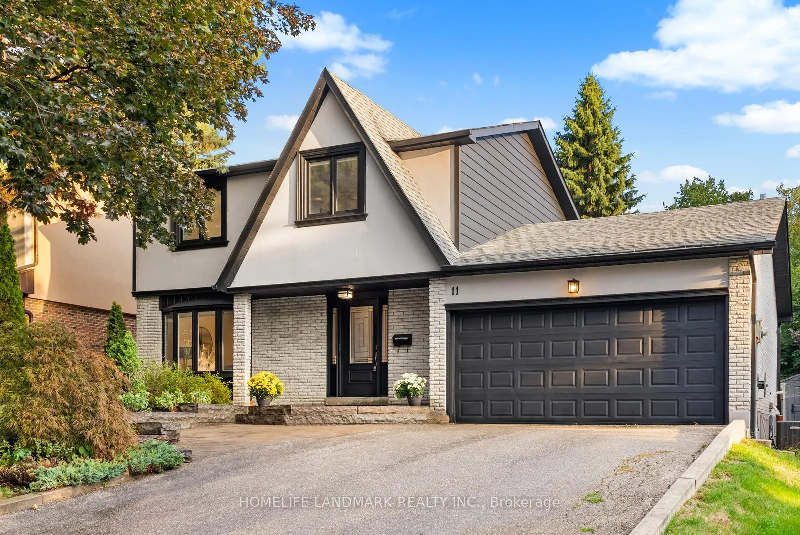 11 Jondan Crescent, Markham, ON L3T 3Z4