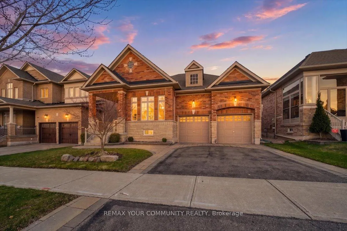 51 Tonner Crescent, Aurora, ON L4G 0G6