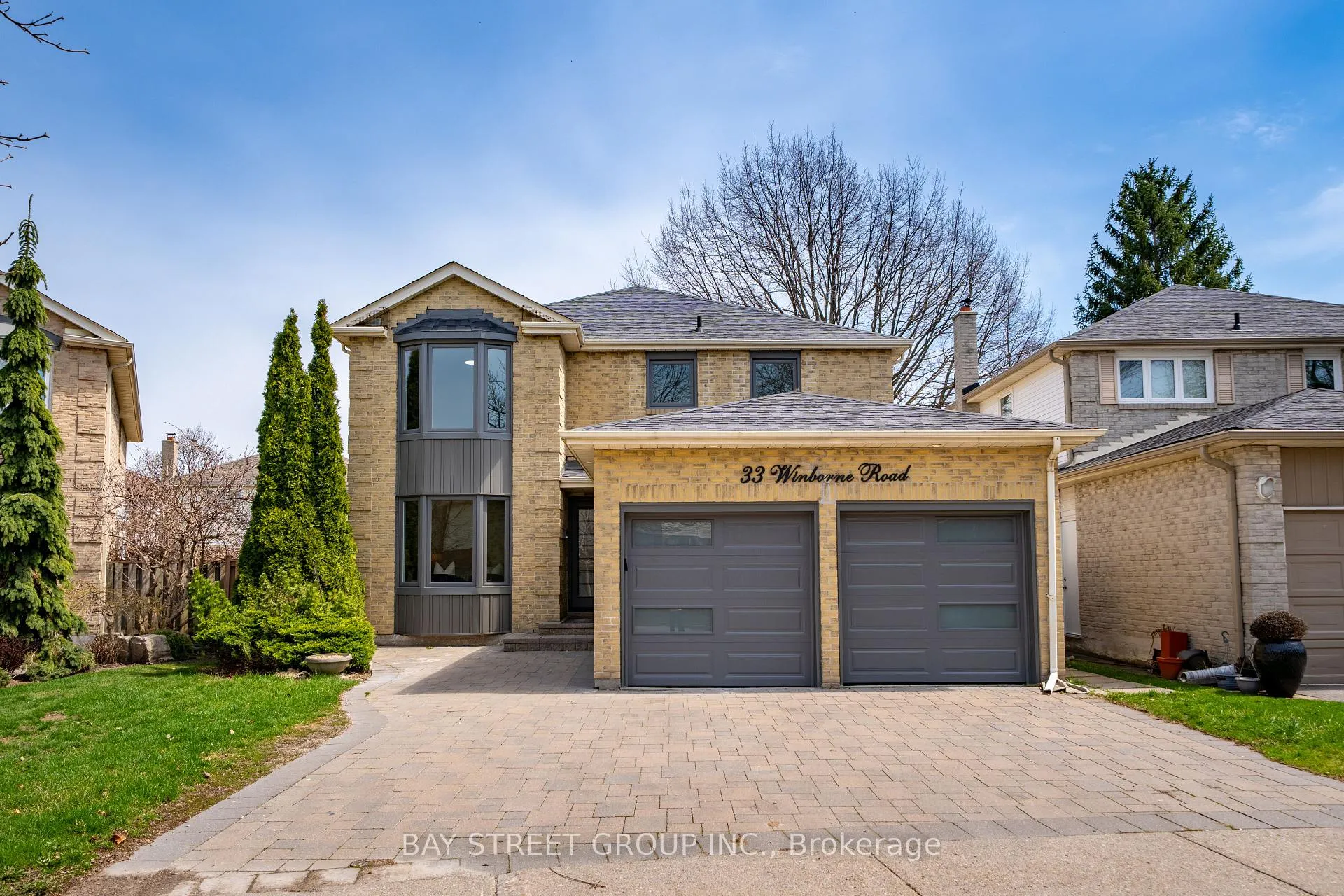 33 Winborne Drive, Vaughan, ON L4J 2R8