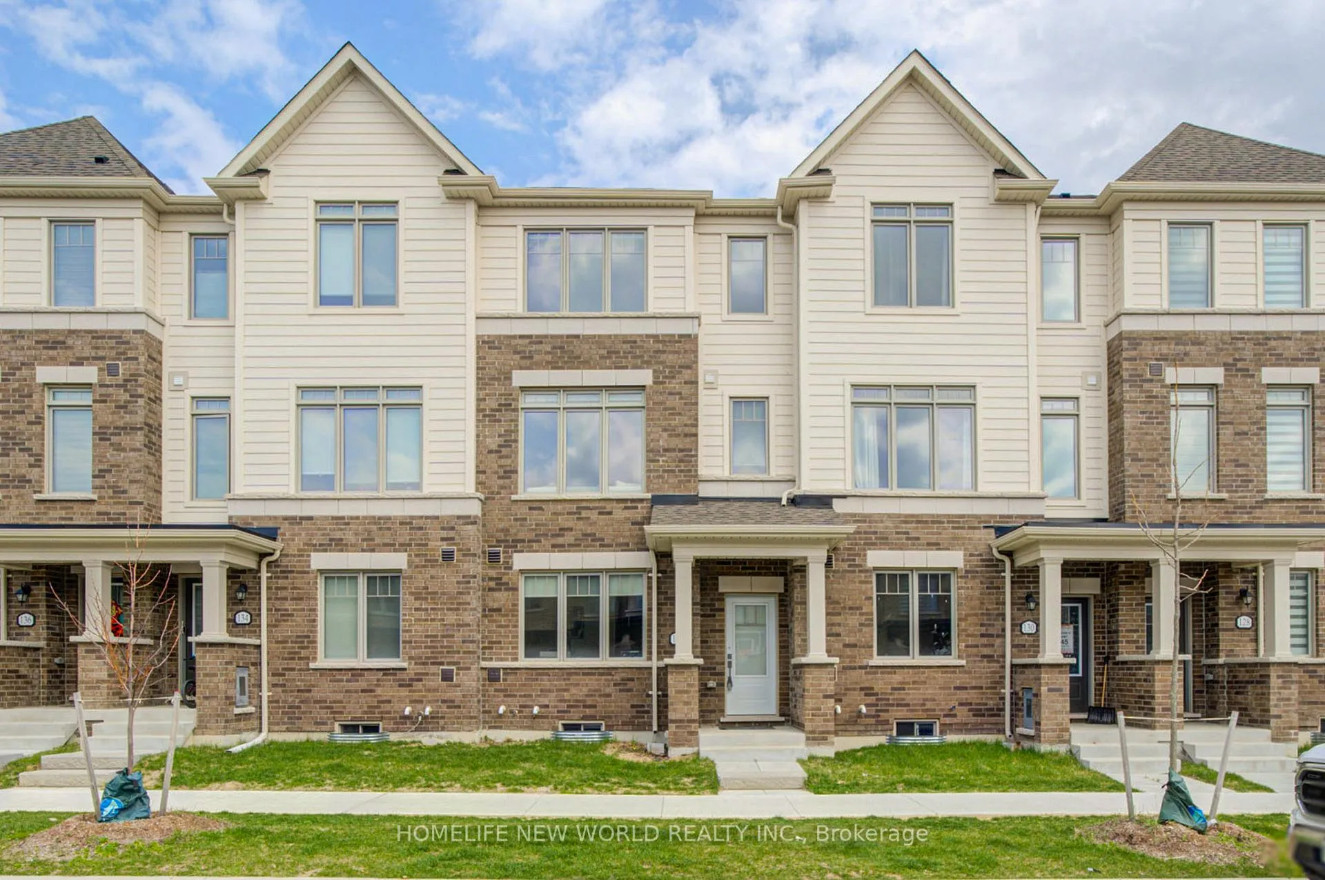 132 Lageer Drive, Whitchurch-Stouffville, ON L4A 5G2