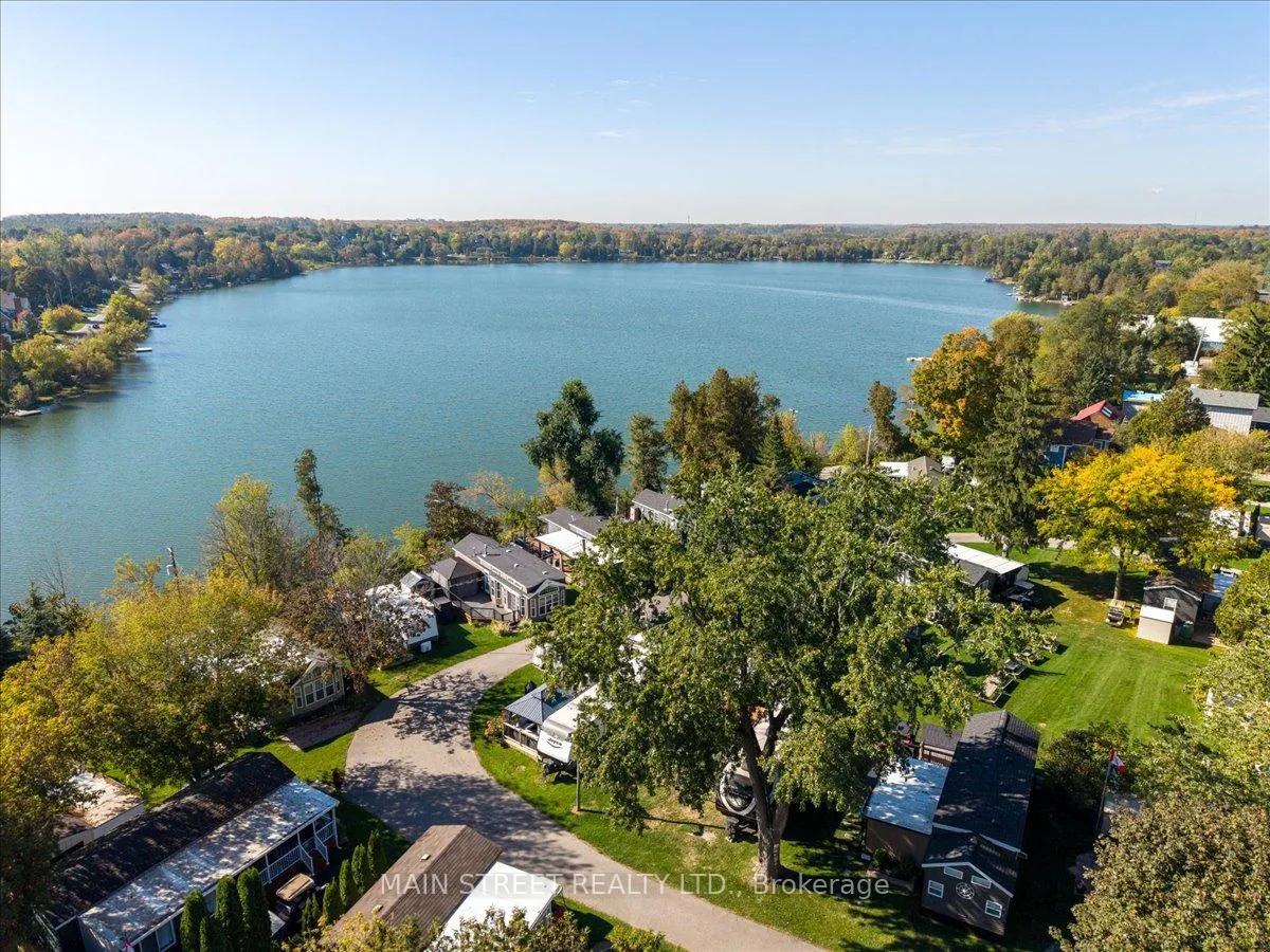 15 Hawaiian Circle, Whitchurch-Stouffville, ON L0G 1E0