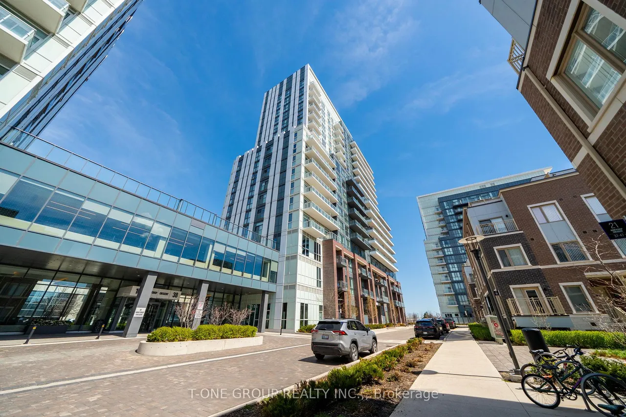 38 Honeycrisp Crescent 921, Vaughan, ON L4K 0M8