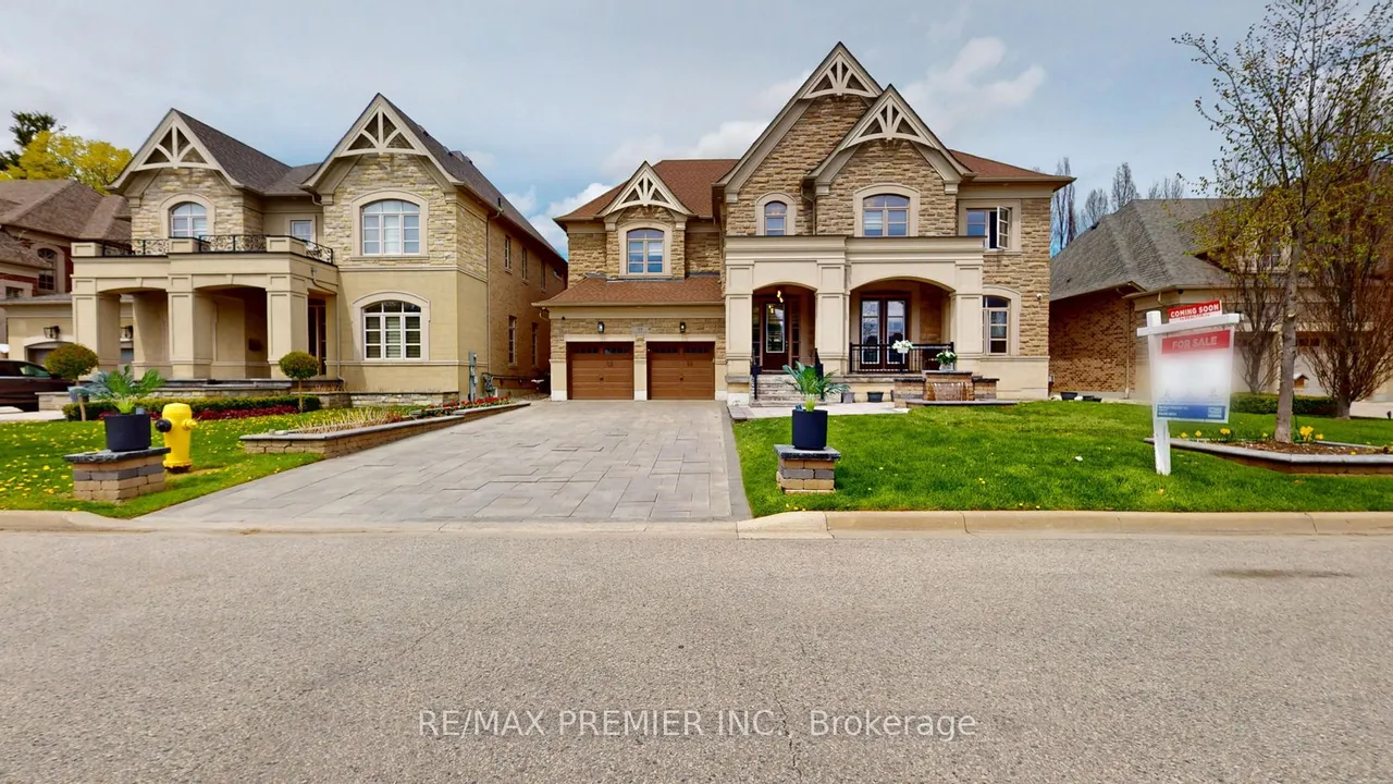 95 Sarracini Crescent, Vaughan, ON L4L 3S9