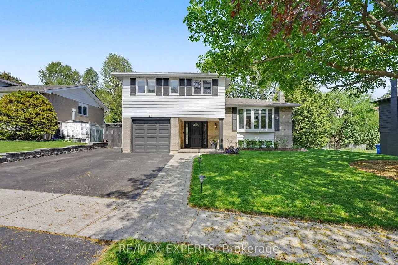 21 Bigwin Drive, Aurora, ON L4G 3C4