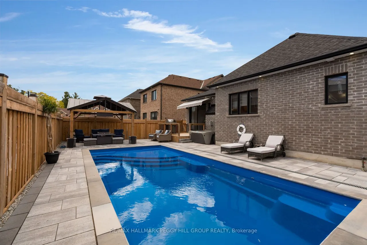 5 Wood Crescent, Essa, ON L3W 0M5