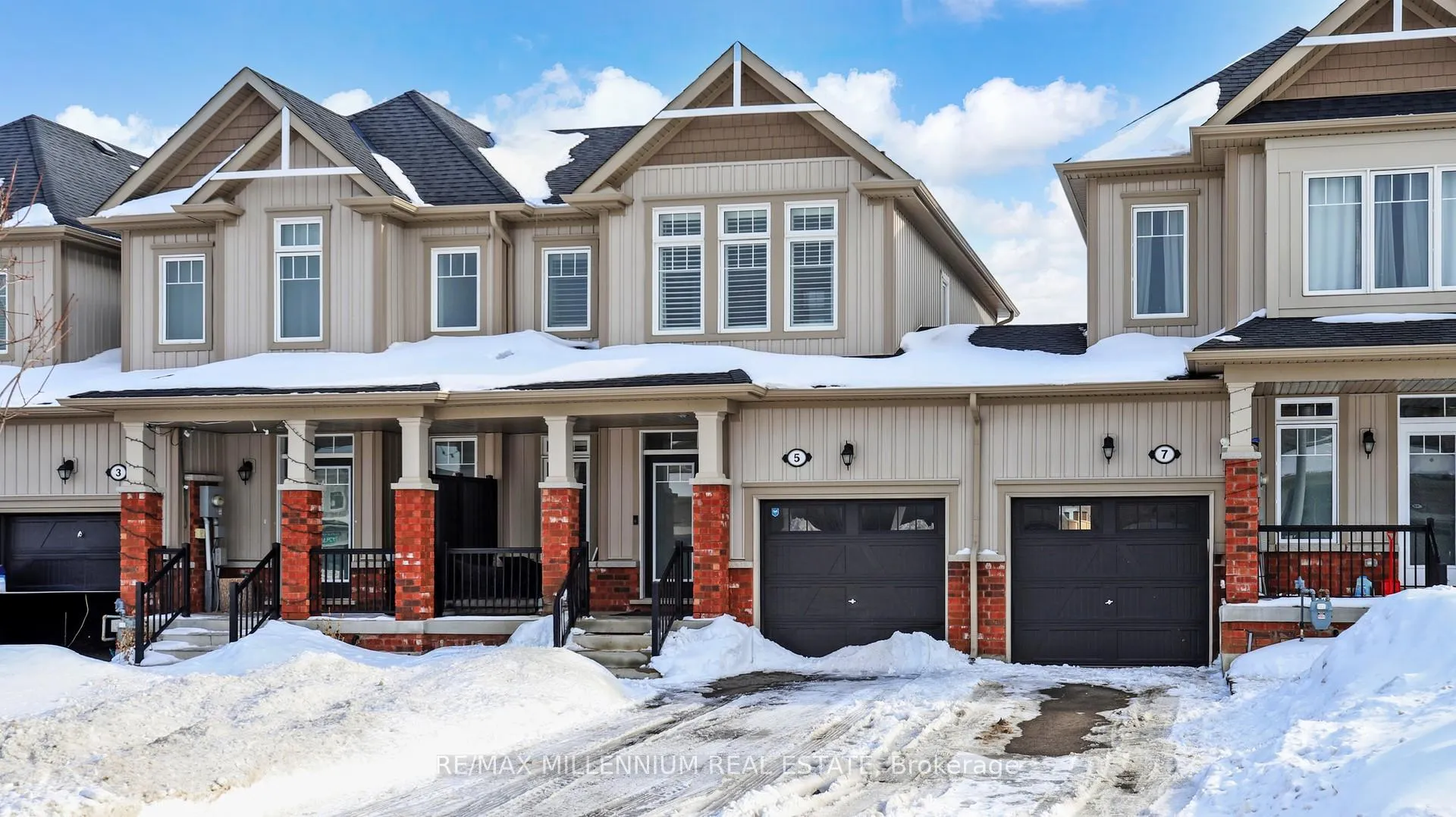 5 Barfoot Street, Collingwood, ON L6Y 3Y7
