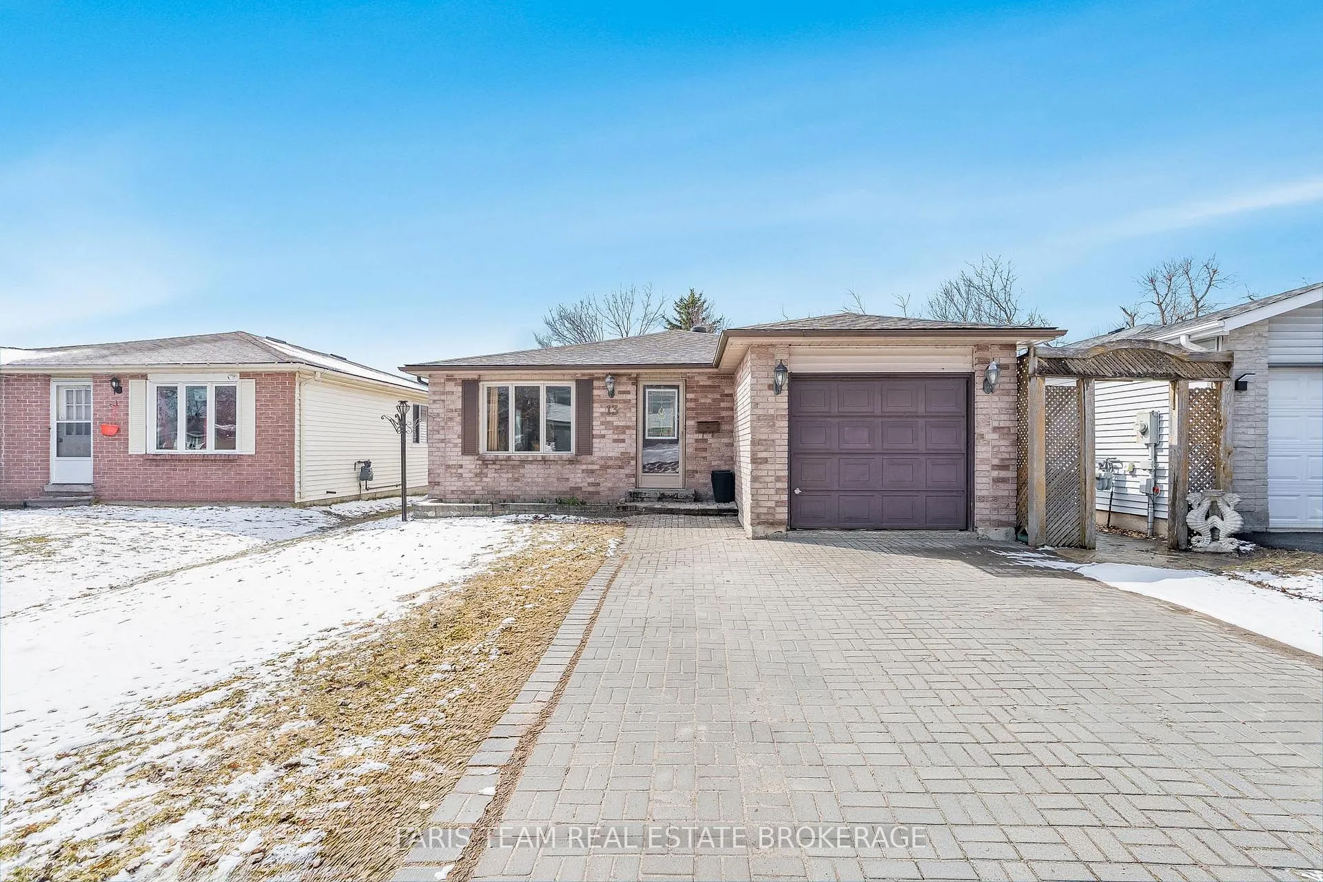 13 Maitland Drive, Barrie, ON L4M 5W1