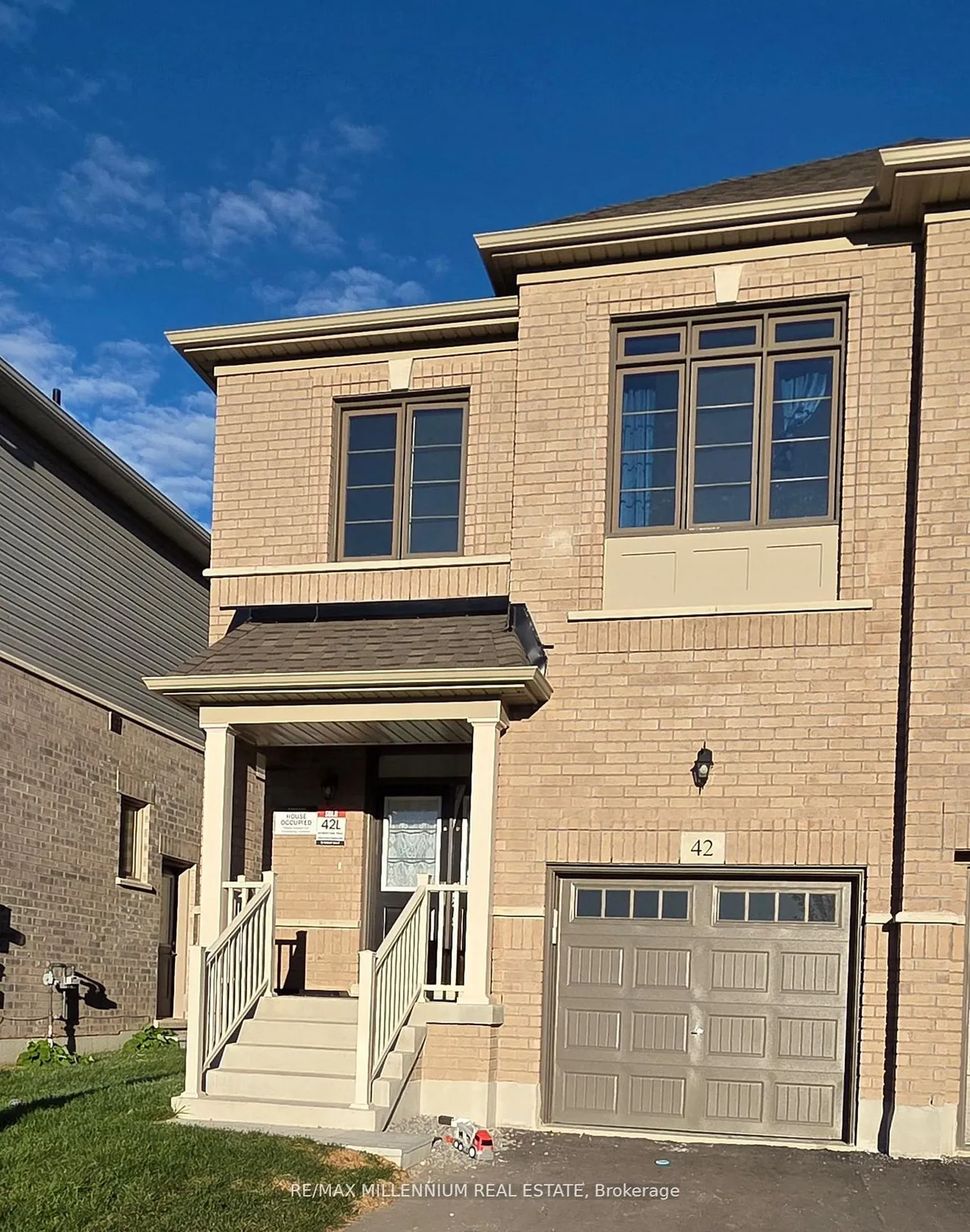 42 West Oak Trail, Barrie, ON L9J 0K8