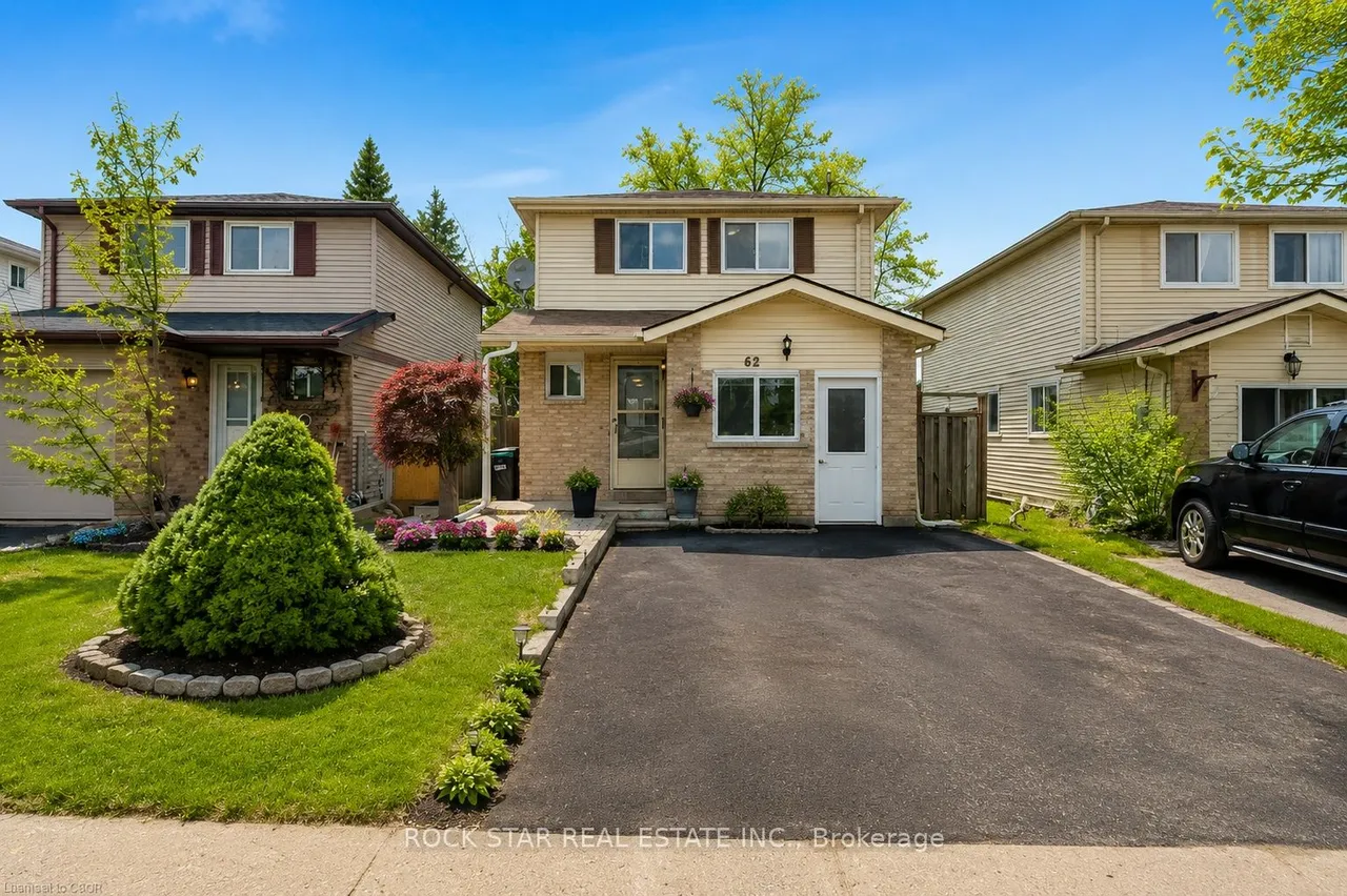 62 Corbett Drive, Barrie, ON L4M 5V2