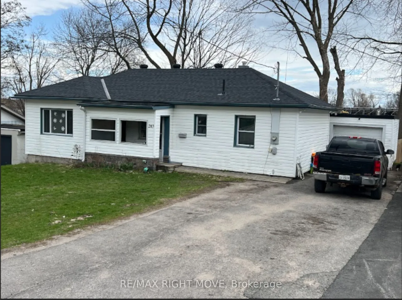 243 Mc Kinnell Street, Orillia, ON L3V 2W5